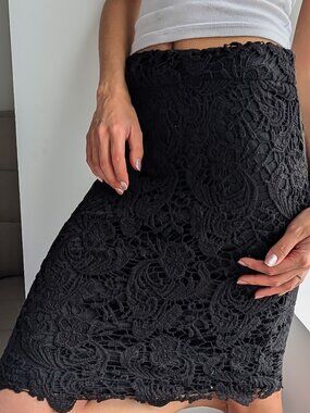Black Floral Lace Midi Pencil Skirt